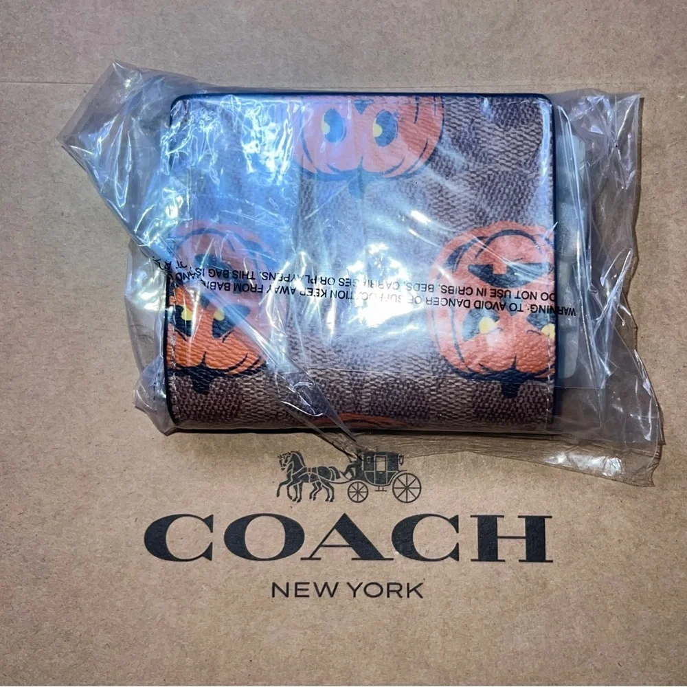 COACH Pumpkin Print Snap Wallet 🎃w CCR19 In Signature Canvas NWT AUTHENTIC